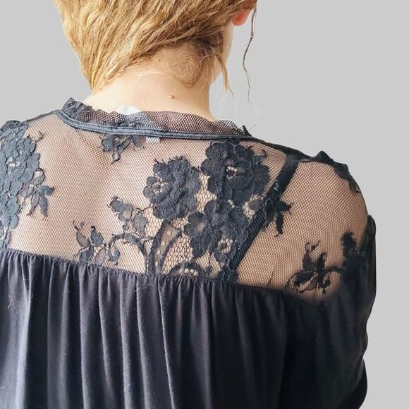 FLANNEL Black Lace Back Silk Trim Blouse – Size 0 (S) – Australian Quiet Luxury - Picture 4 of 11